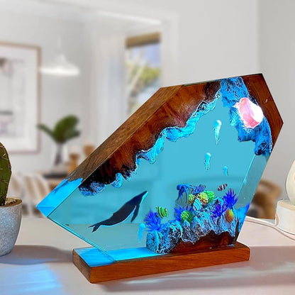 Ocean Creative Epoxy Resin Wood Light Lamp, Handmade Multi Color Aquatic Ocean Lamp Deep Sea Diver Cave Diving Enthusiasts Led Night Light Desktop Decor Christmas Birthday Gift (Jellyfish, S)